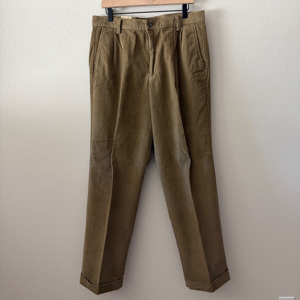 DOCKERS Mens Pants Corduroy Pleated Cuffed Relaxed Fit Dark Academia 34x32